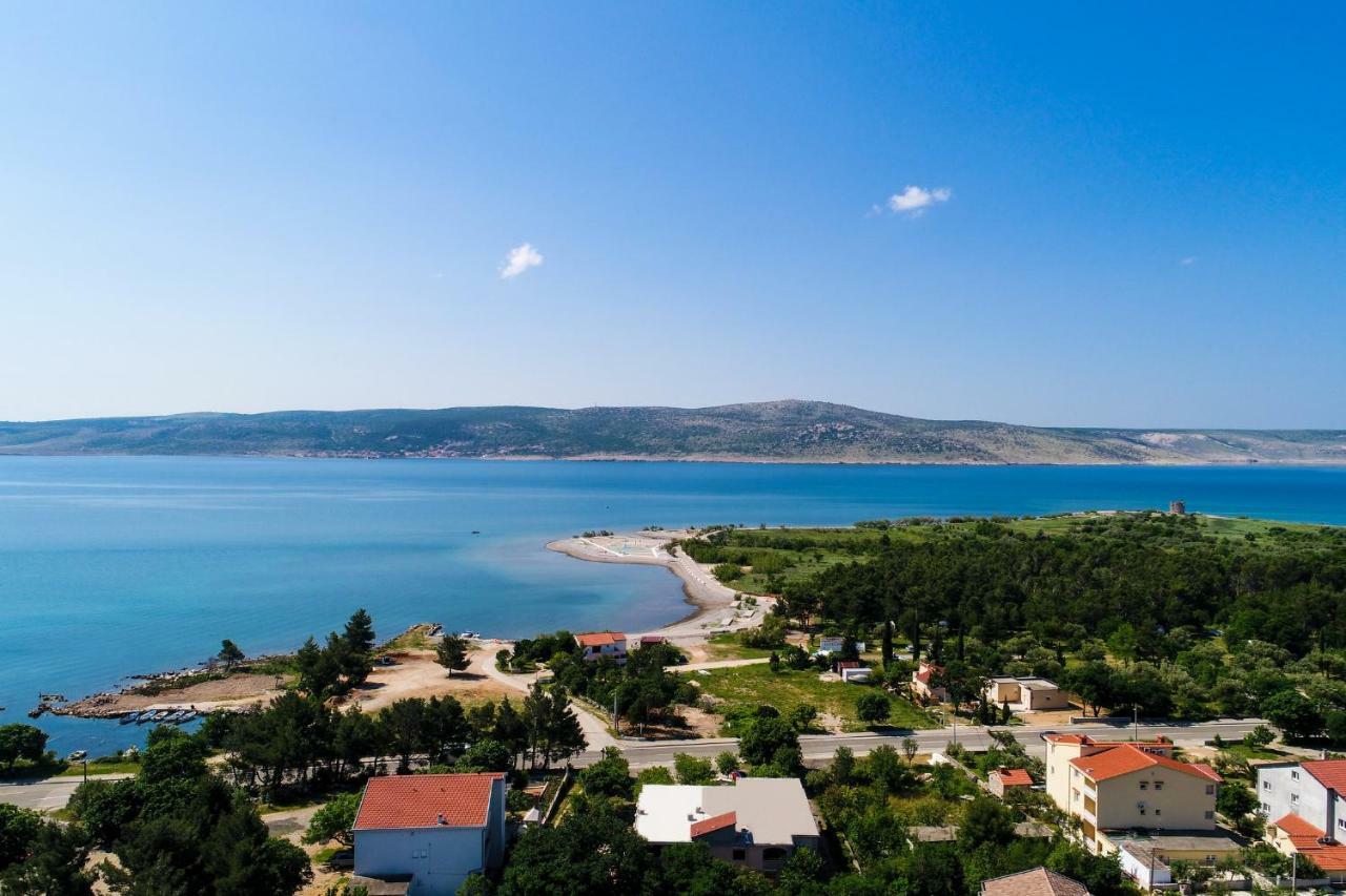 Apartmani I Sobe Dinko Starigrad Paklenica Exterior photo