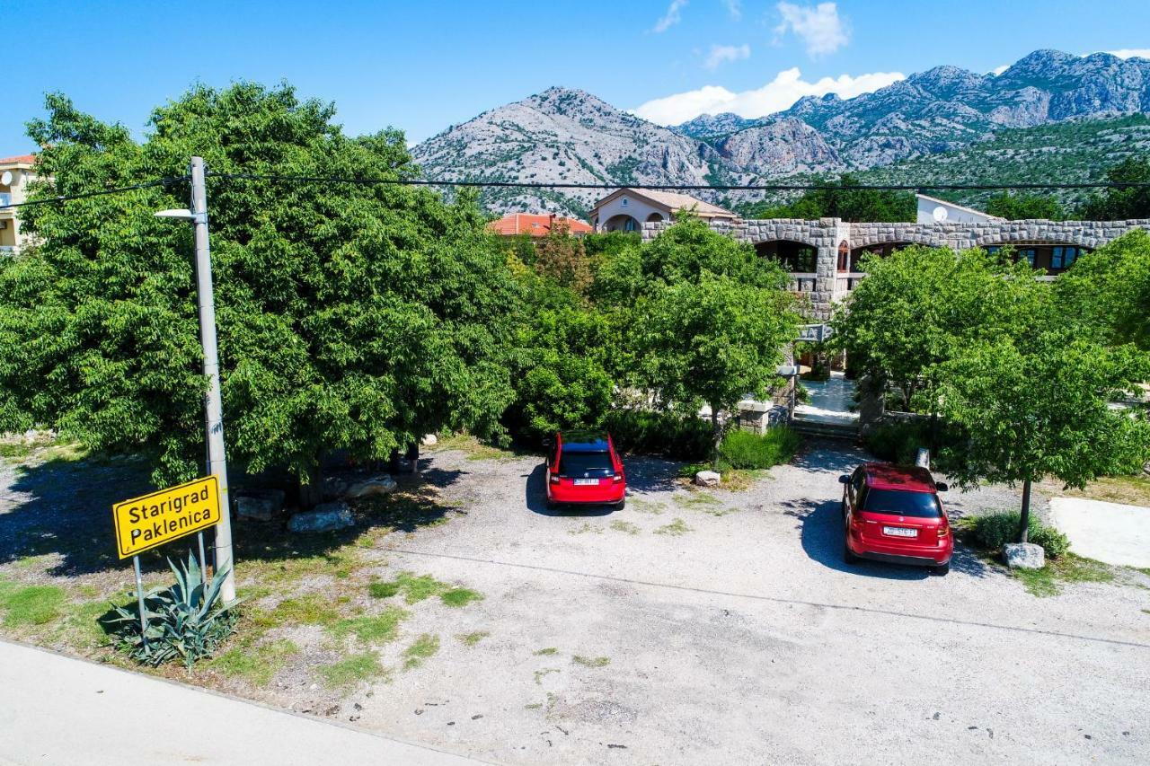 Apartmani I Sobe Dinko Starigrad Paklenica Exterior photo